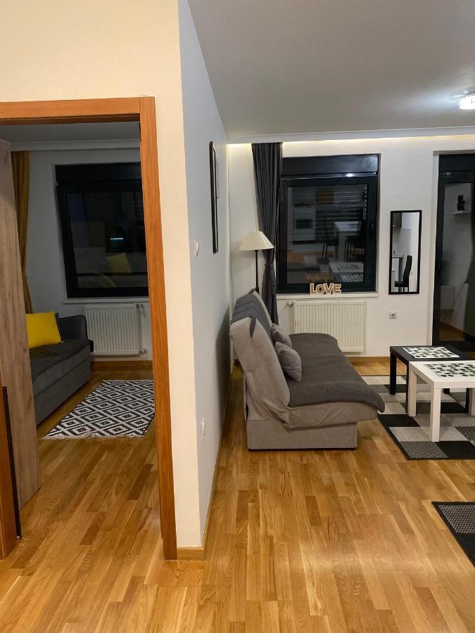 Family Home Nis , Free Parking Exterior photo