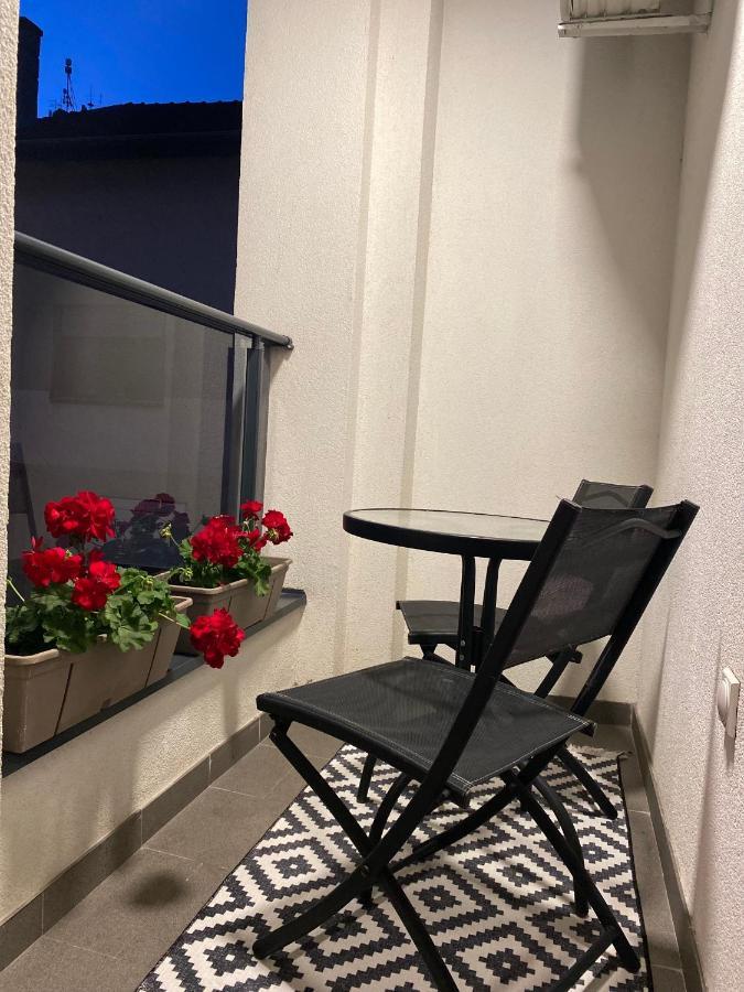 Family Home Nis , Free Parking Exterior photo